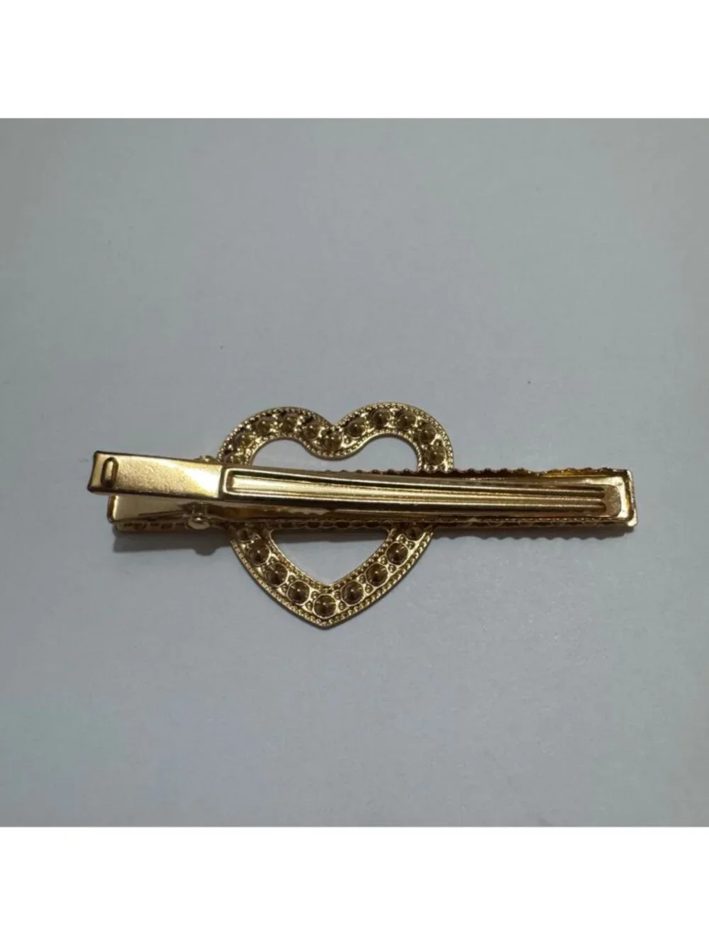 Heart-Shaped Gold Hair Clip With Rhinestones Decorative Design New